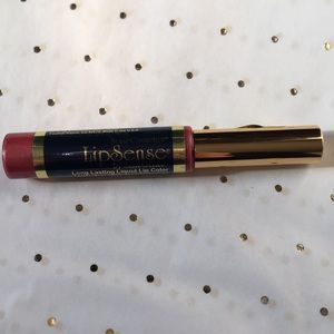 Lipsense